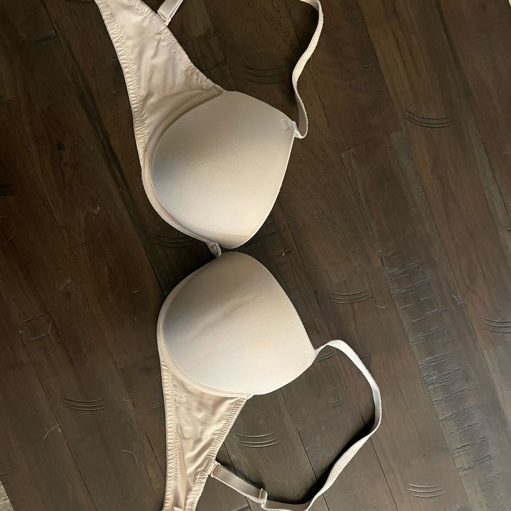PINK Victoria's Secret Cream Bra